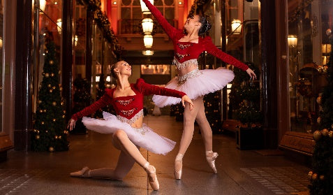 Central London Attractions - The Nutcracker - Christmas Events - Dancing in London - London Christmas Events 2021 - 2 Girls Dancingm